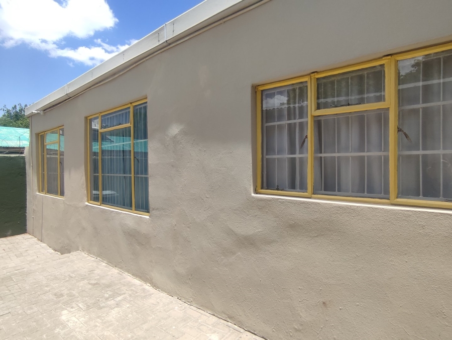 10 Bedroom Property for Sale in Brandwag Free State